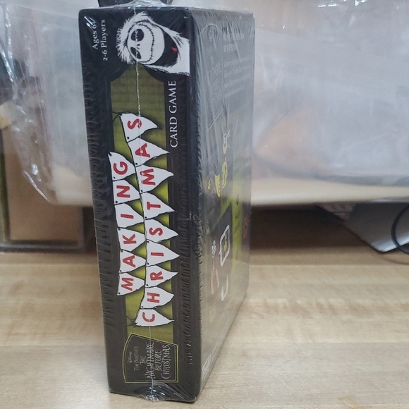 Disney The Nightmare Before Christmas Card Game - Black, White, Green - Picture 4 of 6